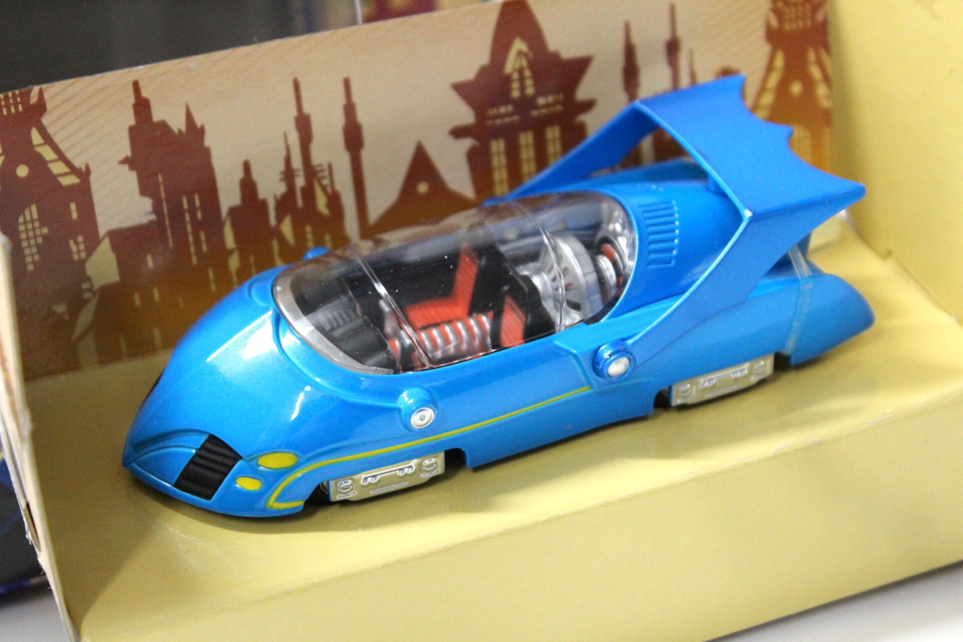 1:43 Corgi 1990Â´s DC Comics Subway Rocket Batman blue
