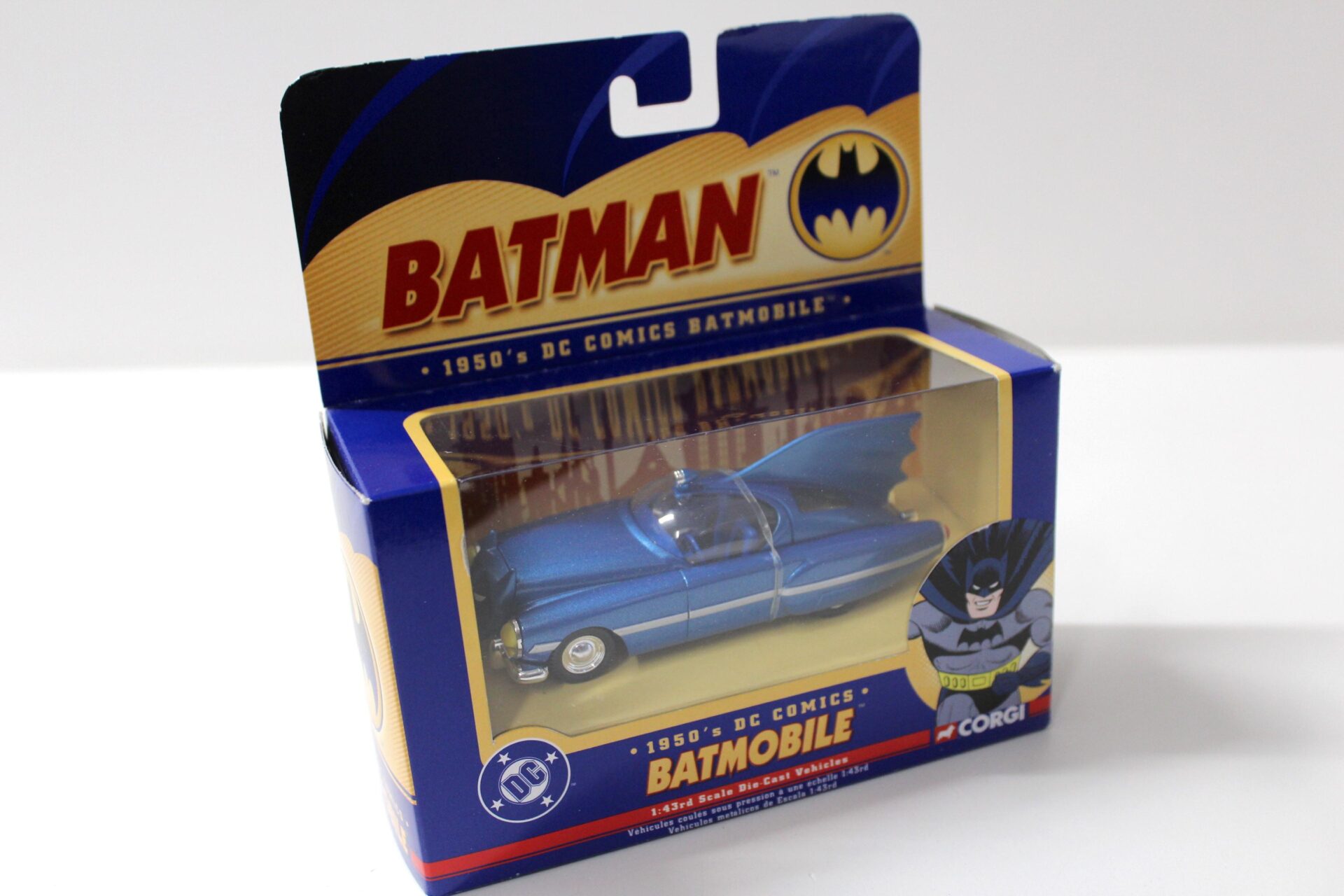 1:43 Corgi 1950Â´s DC Comics BATMOBILE BMBV1 Batman blue