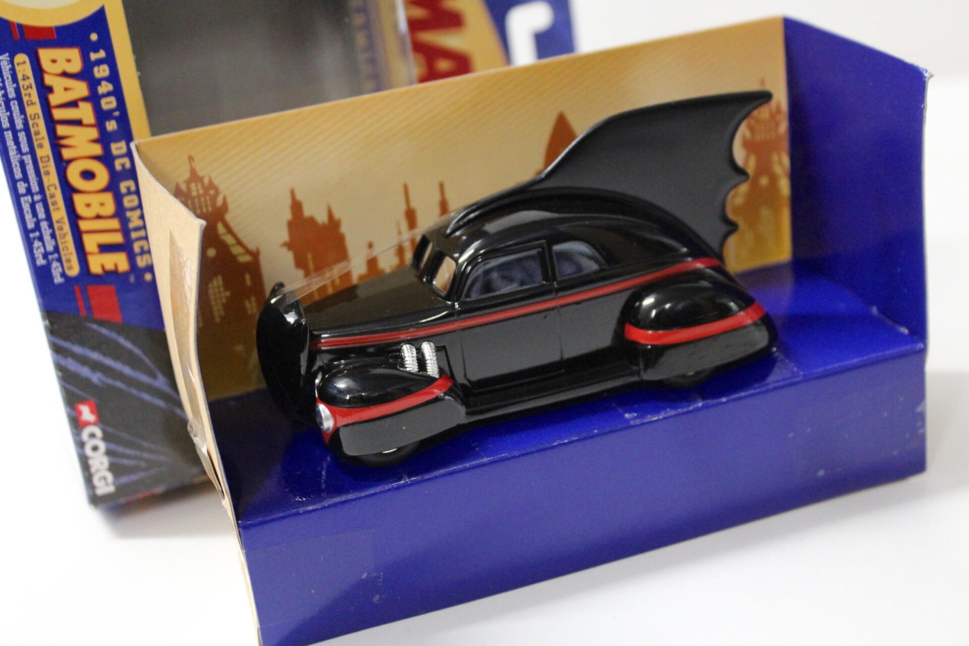 1:43 Corgi 1940Â´s DC Comics BATMOBILE Batman black