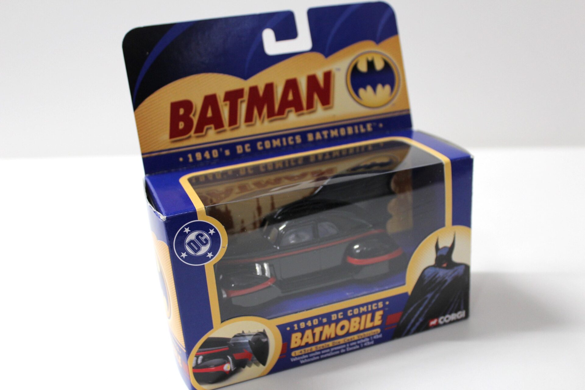 1:43 Corgi 1940Â´s DC Comics BATMOBILE Batman black
