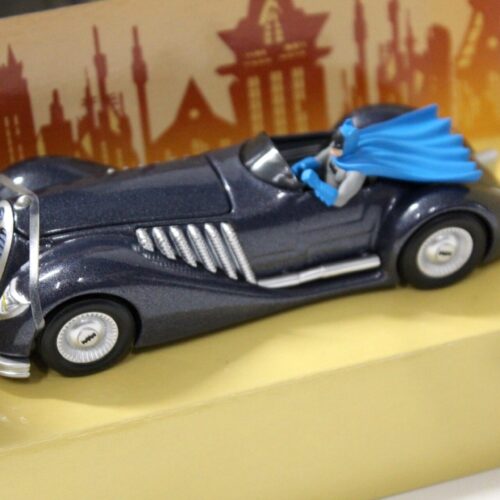 1:43 Corgi 1940Â´s DC Comics BATMOBILE BMBV2 Batman grey