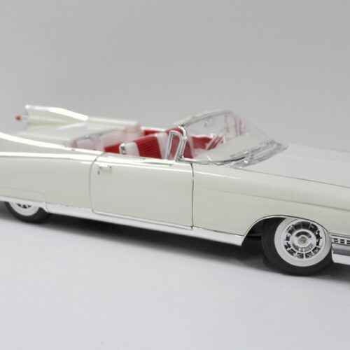 1:12 Maisto Cadillac Eldorado Biarritz Convertible 1959 white