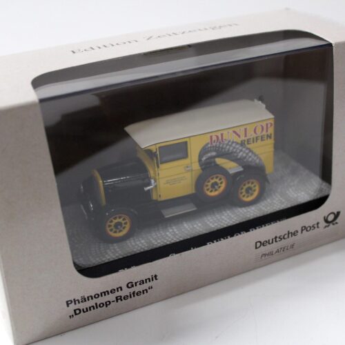 1:43 Premium ClassiXXs Phänomen Granit "DUNLOP-REIFEN" yellow