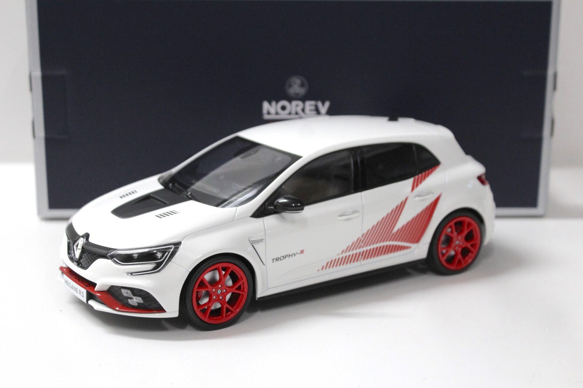 1:18 Norev Renault Megane RS Trophy-R 2019 white/ red