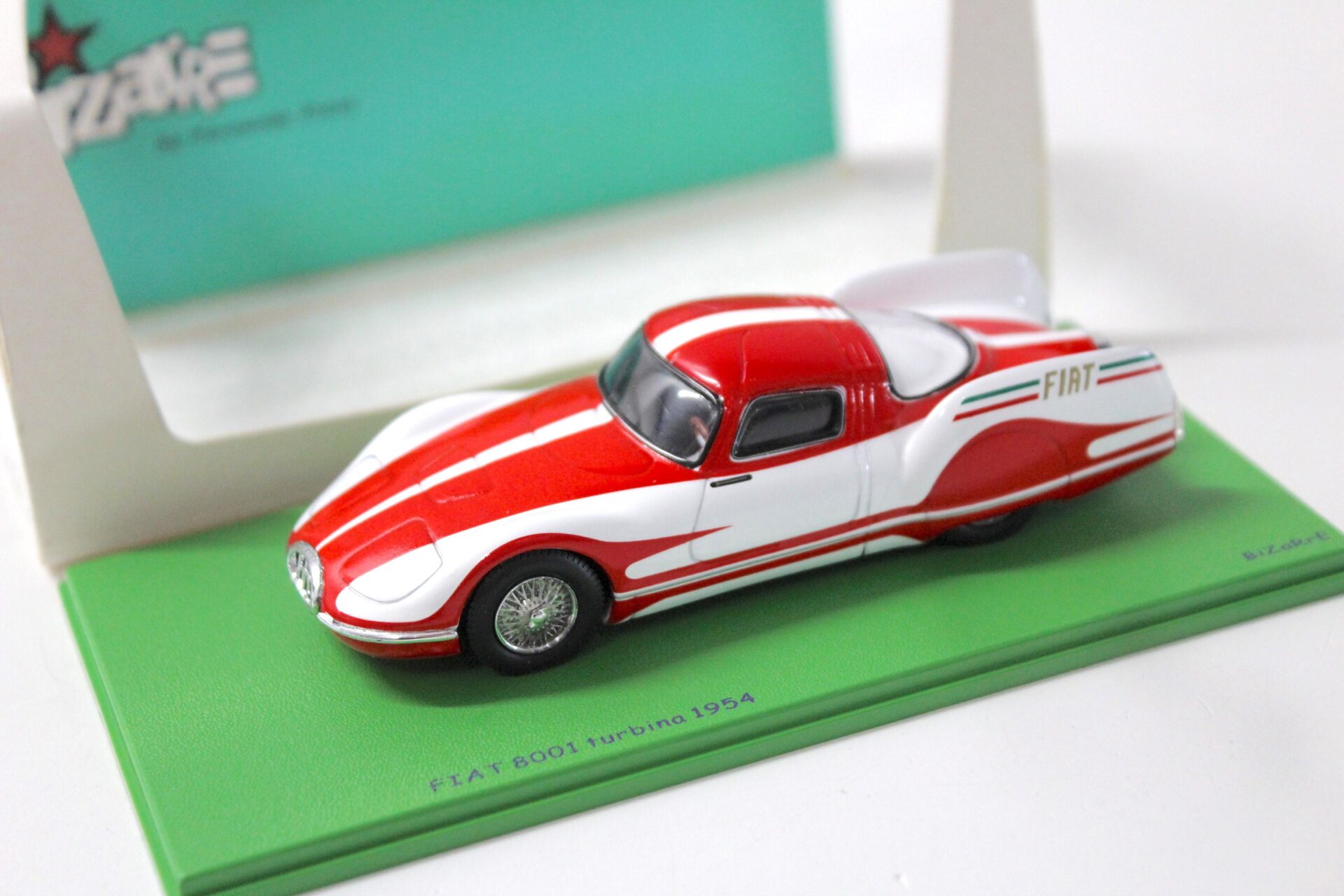 1:43 Spark Bizarre Fiat 8001 Turbina 1954 white/ red