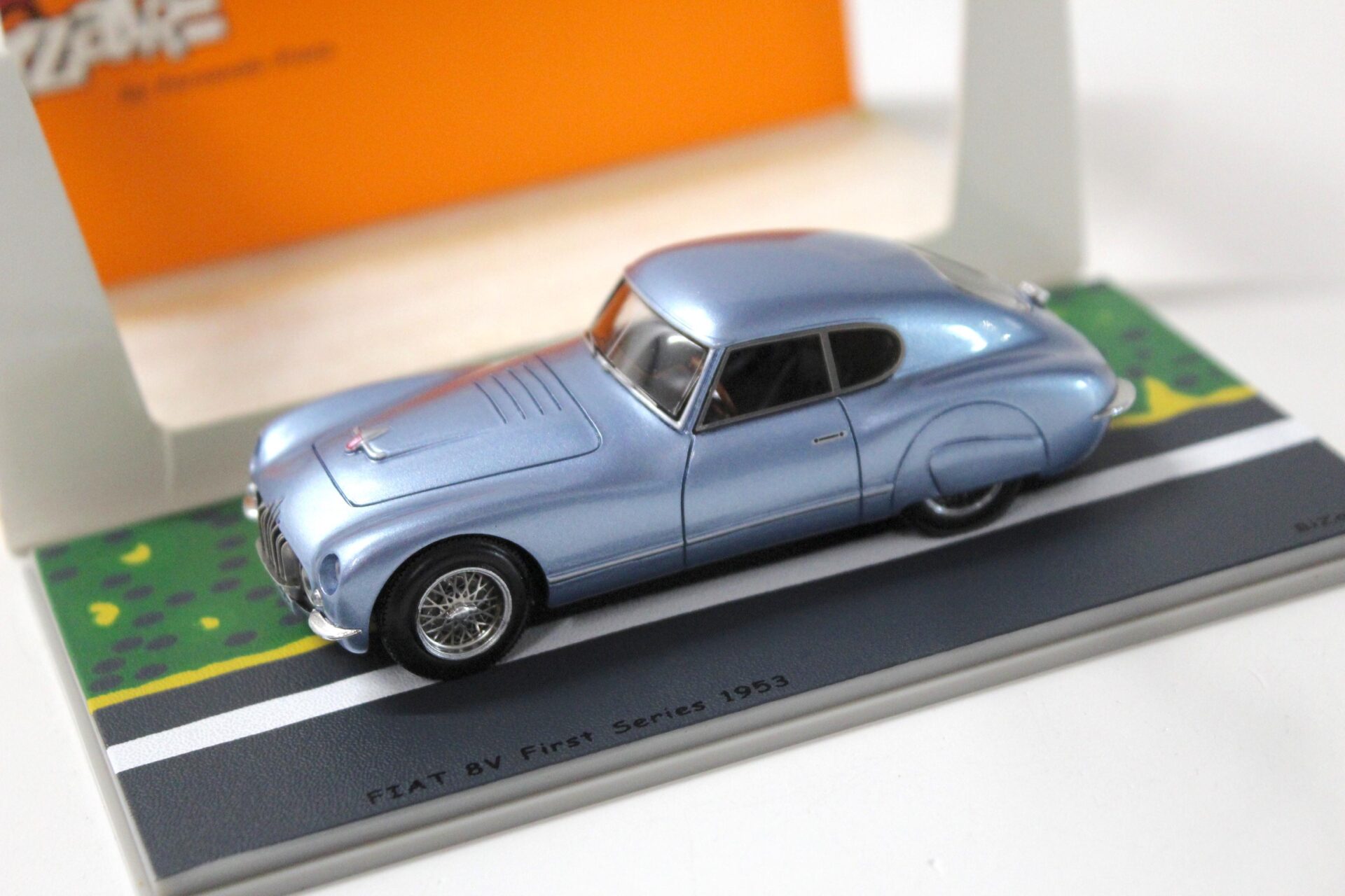 1:43 Spark Bizarre Fiat 8V First Series 1953 metallic blue