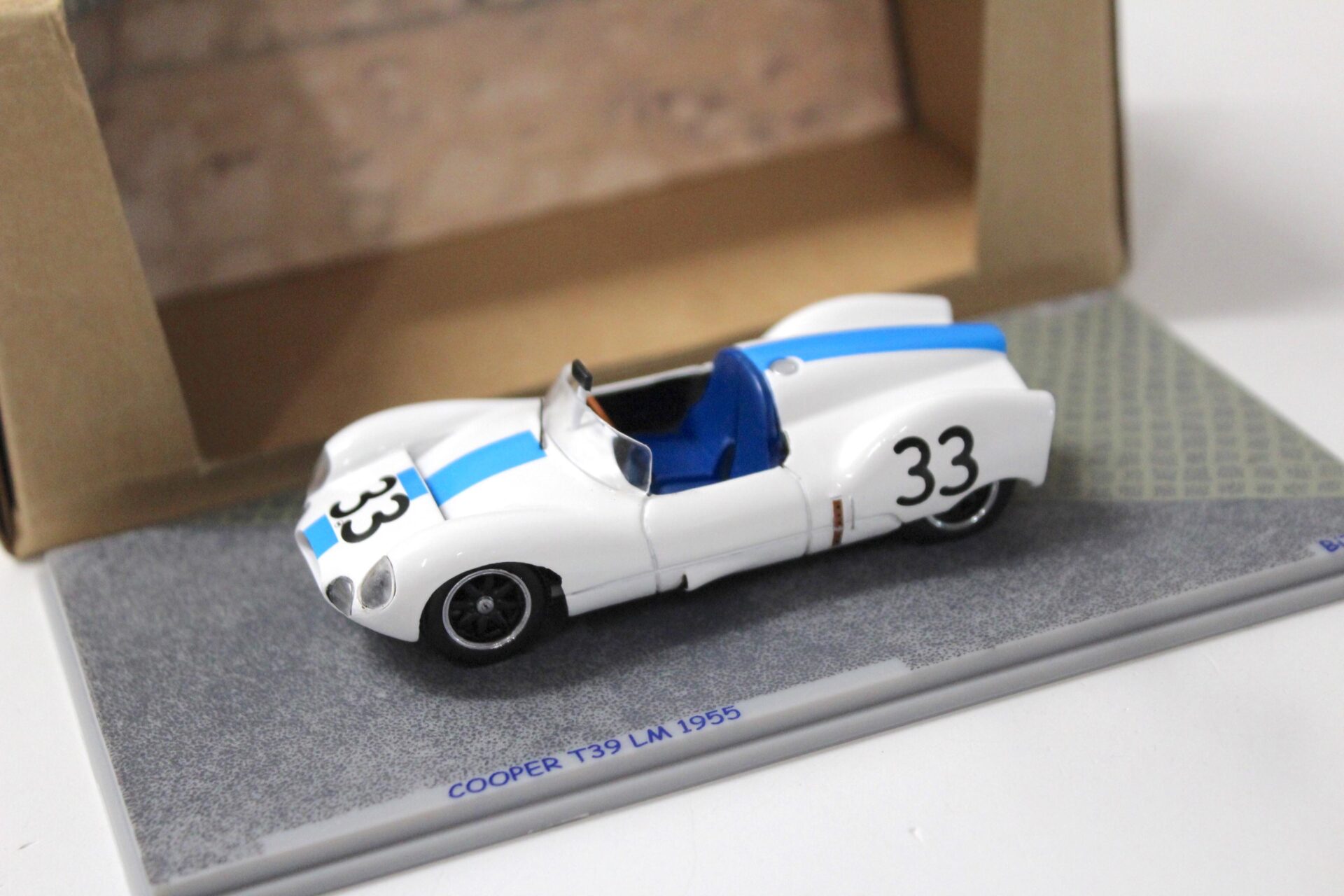1:43 Spark Bizarre Cooper T39 Le Mans 1955 white/ blue #33