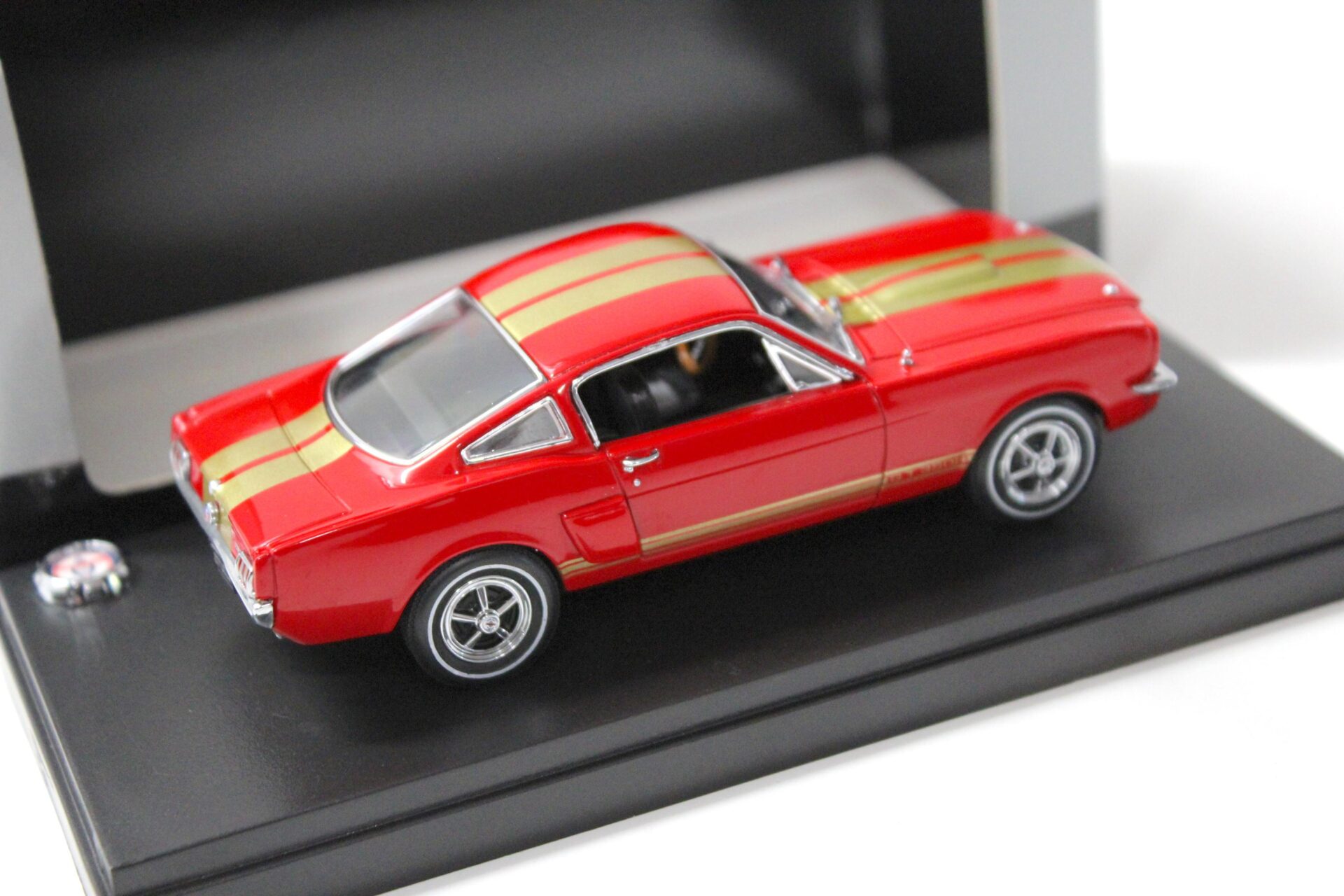 1:43 Kyosho Shelby GT-350H red/ gold stripes