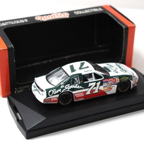 1:43 Quartzo Chevrolet Monte Carlo *The Olive Garden* #71