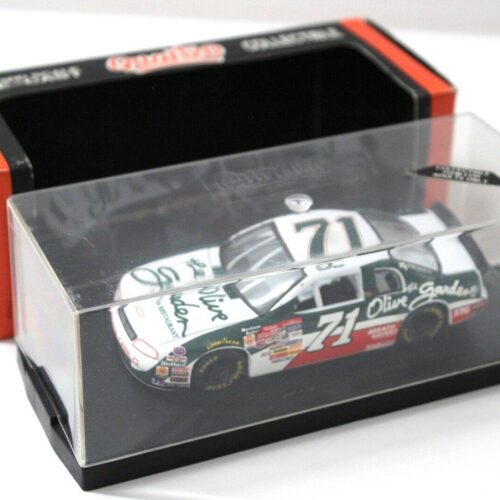 1:43 Quartzo Chevrolet Monte Carlo *The Olive Garden* #71