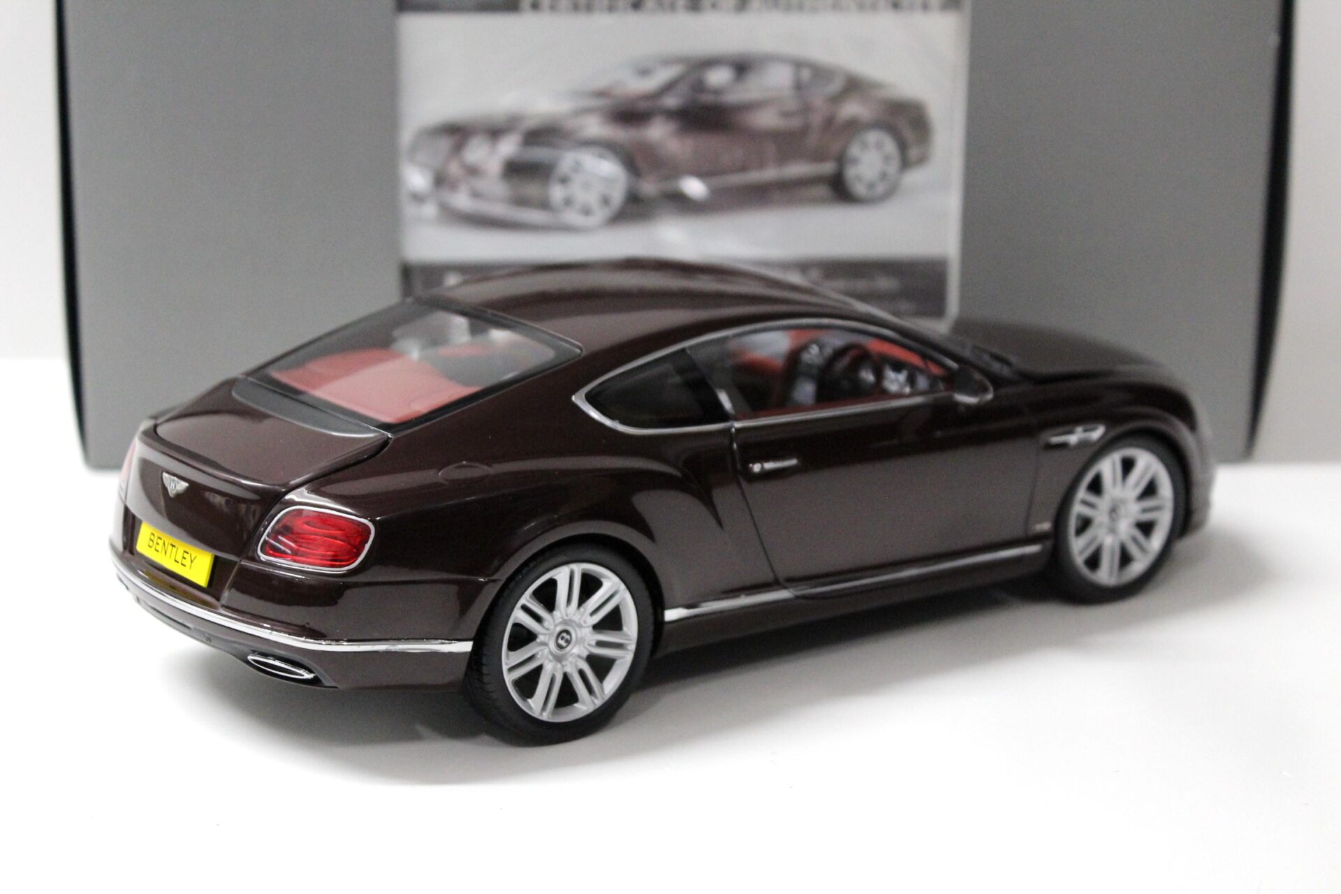 1:18 Paragon Bentley Continental GT Coupe Burgundy red 2016