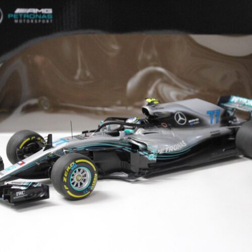 1:18 Minichamps Mercedes AMG Petronas Team F1 W09 EQ Power+ Bottas 2018