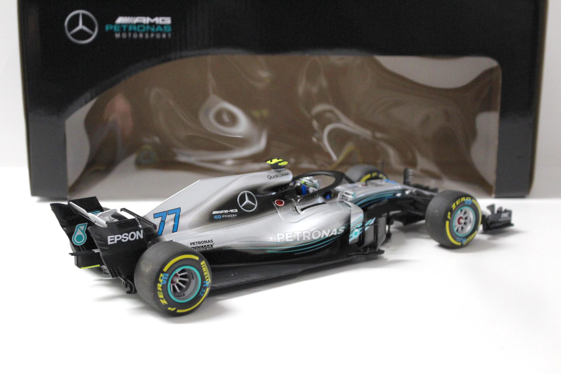 1:18 Minichamps Mercedes AMG Petronas Team F1 W09 EQ Power+ Bottas 2018