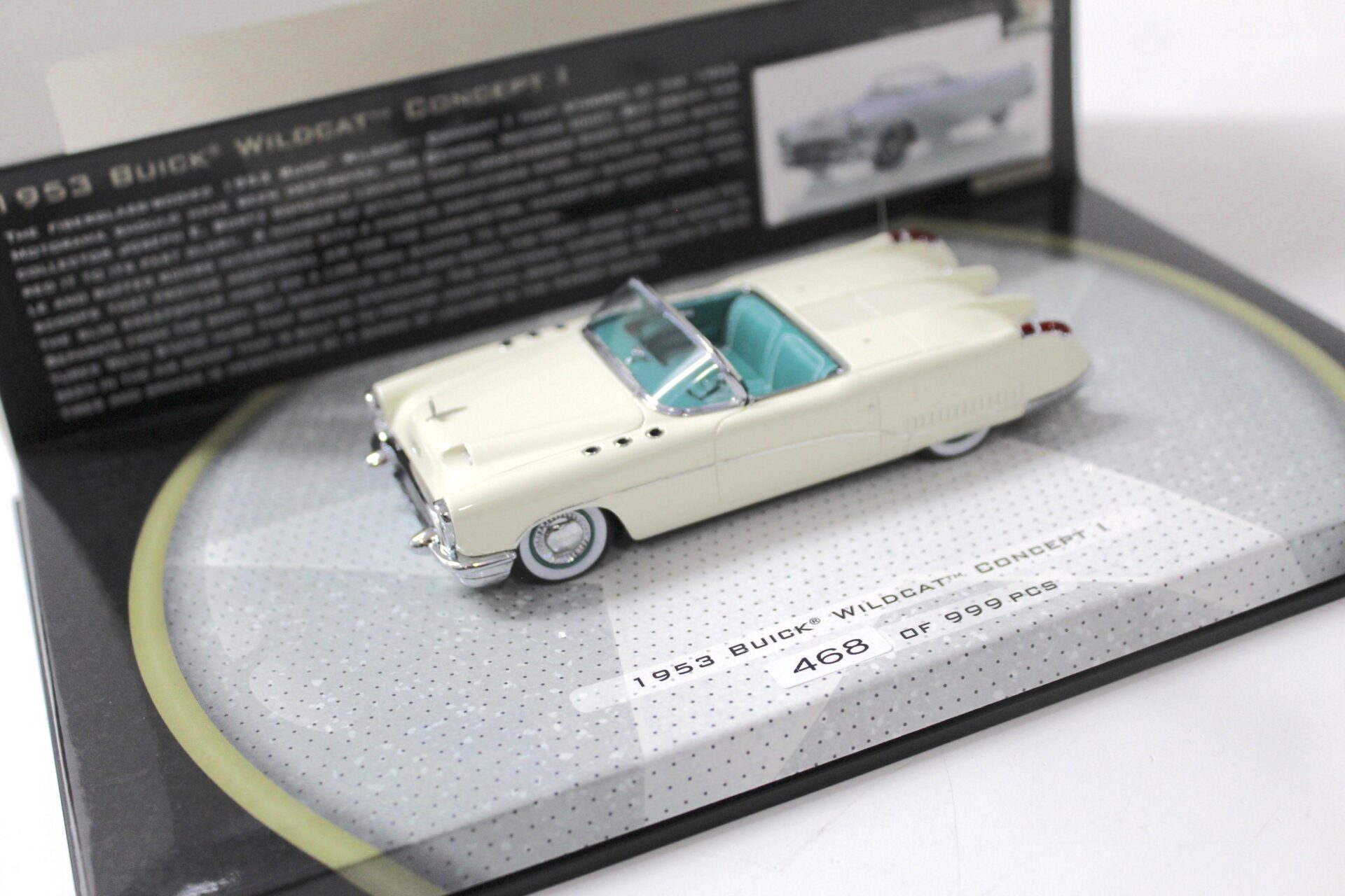 1:43 Minichamps 1953 Buick Wildcat Concept I white Bortz Auto