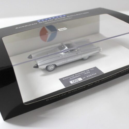 1:43 Minichamps Cadillac Cyclone XP 74 Concept Car 1959 silver