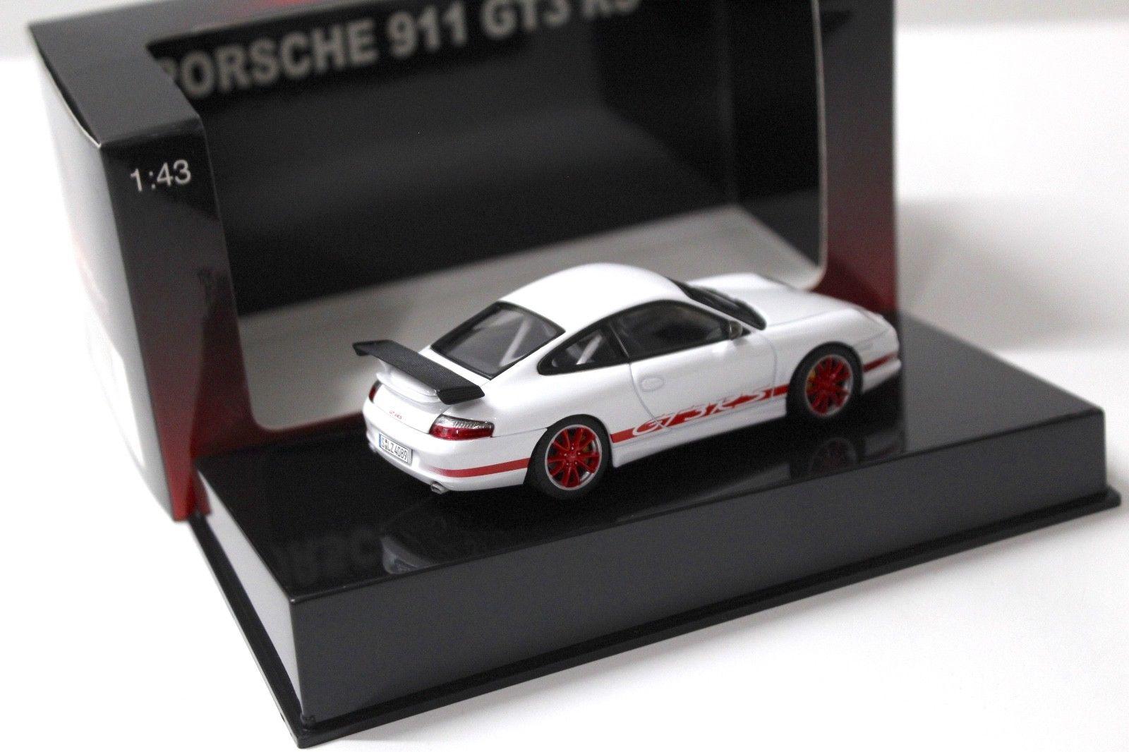 1:43 AUTOart Porsche 911 (996) GT3 RS white/ red