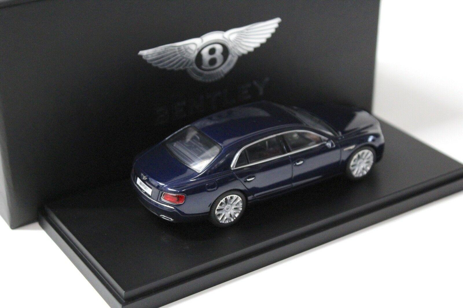 1:43 Kyosho Bentley Flying Spur W12 blue 2012