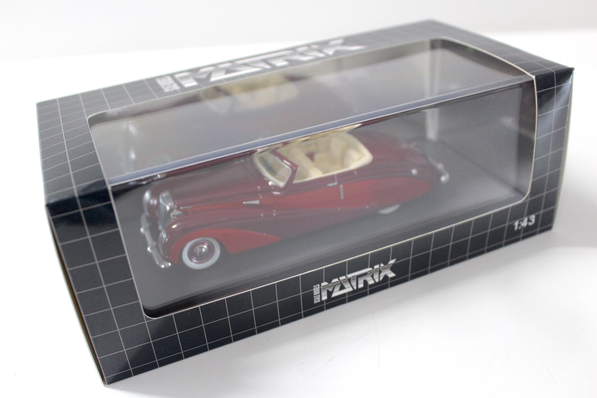 1:43 Matrix Daimler DE36 Hooper "Green Goddess" 1953 maroon/ maroon