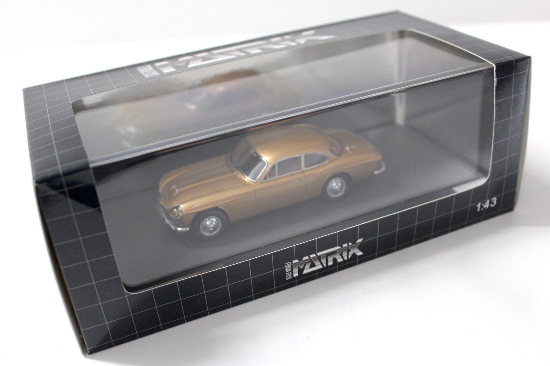 1:43 Matrix Jensen C-V8 MKII Coupe gold metalic