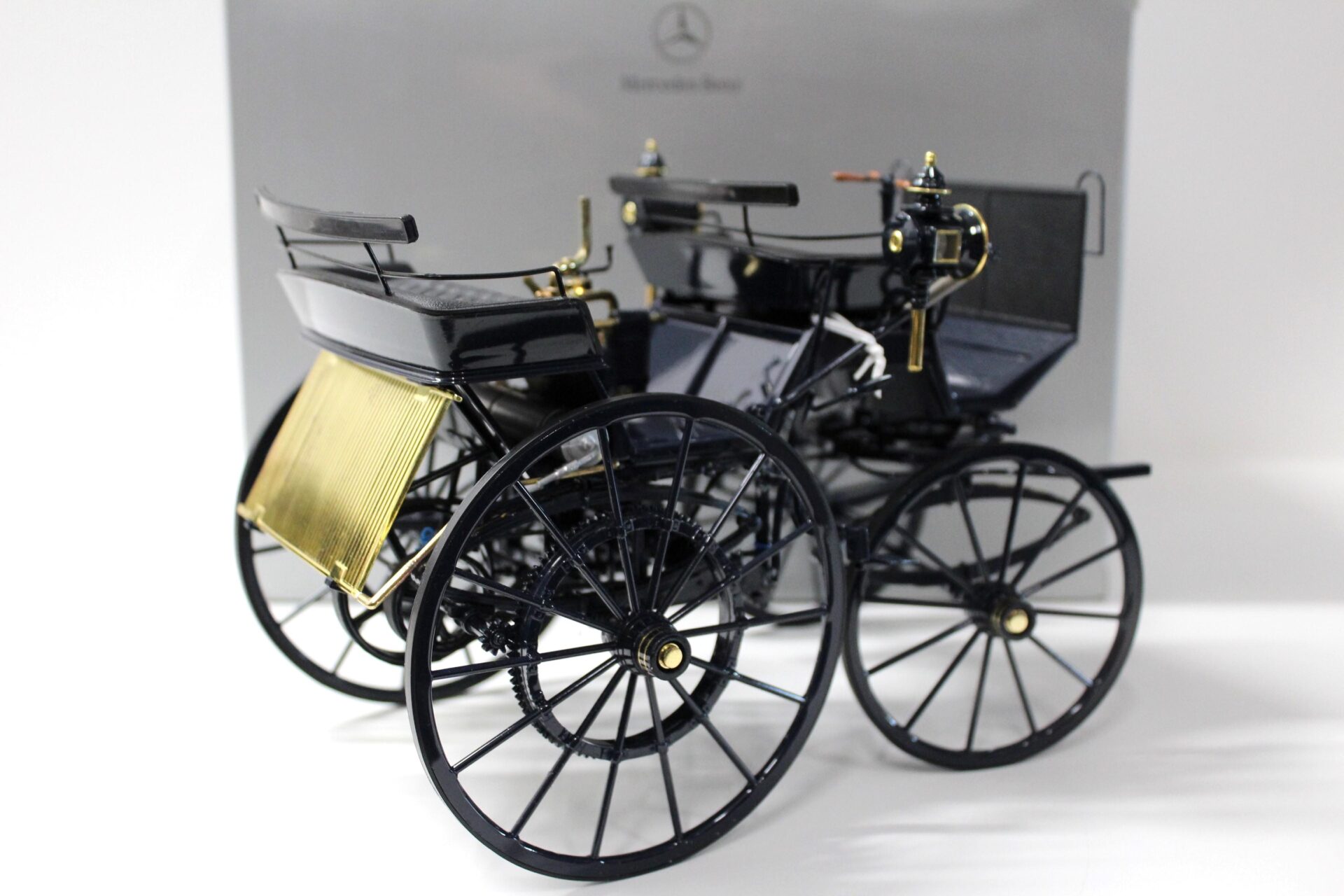 1:10 Vanbo Mercedes Benz Daimler Motor Kutsche dark blue DEALER VERSION