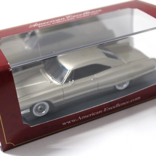1:43 American Excellence NEO Pontiac Bonneville HT Coupe silver-gold