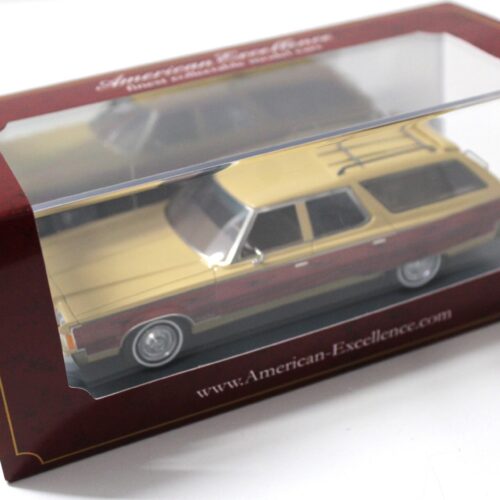 1:43 American Excellence NEO Chrysler Town & Country beige/ wood
