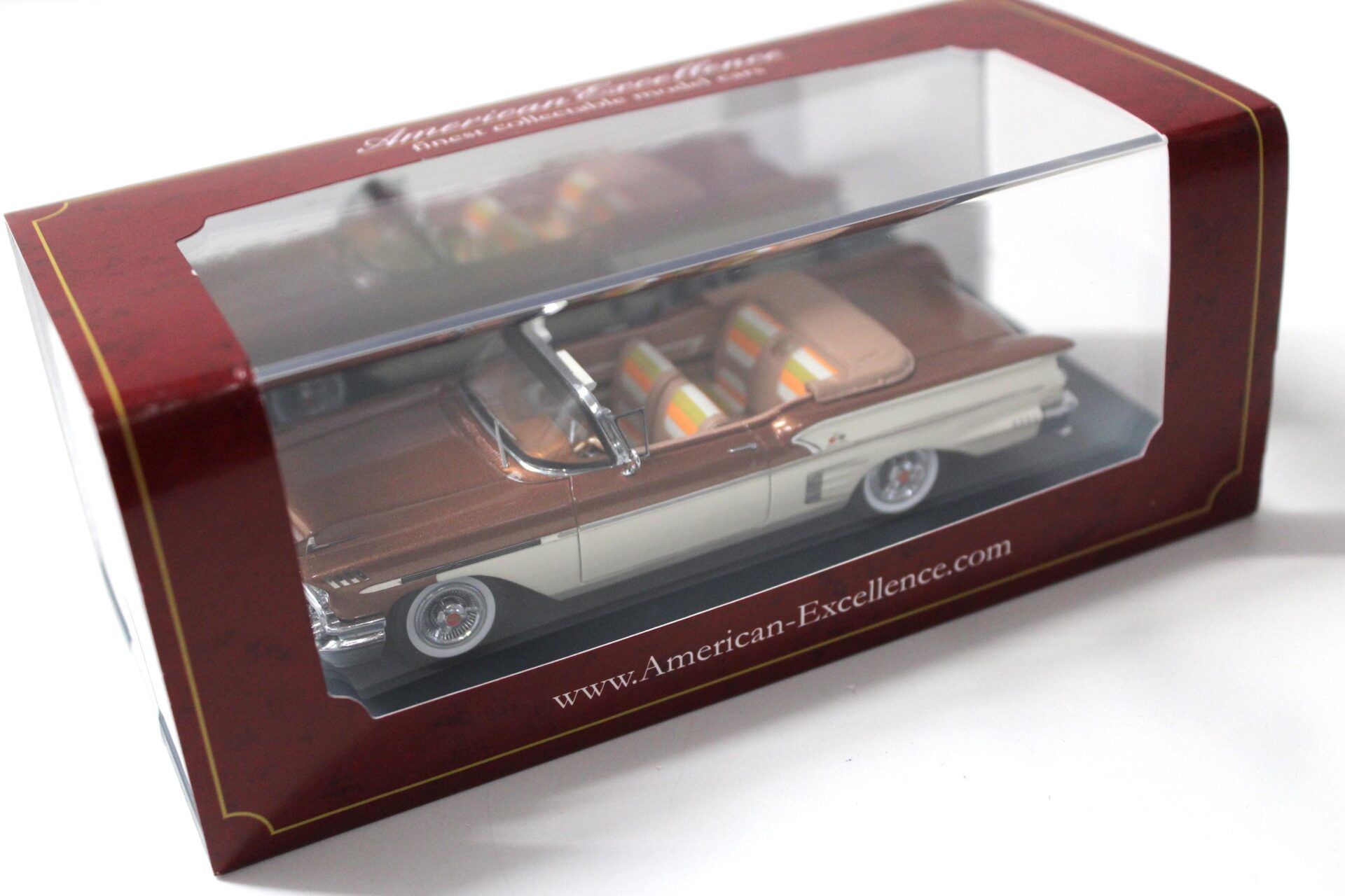 1:43 American Excellence NEO Chevrolet Bel Air HT Convertible brown/ white