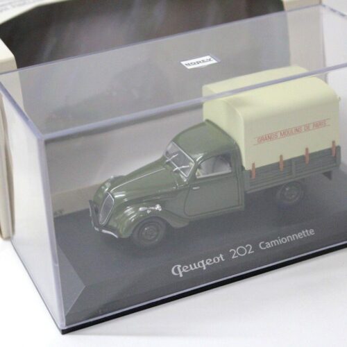 1:43 Norev Peugeot 202 Bachee Camionnette green Grands Paris