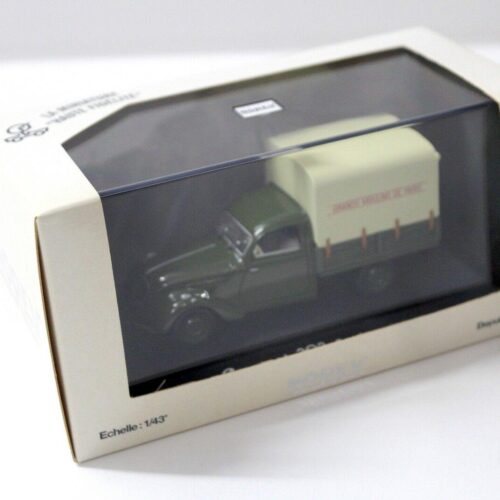 1:43 Norev Peugeot 202 Bachee Camionnette green Grands Paris