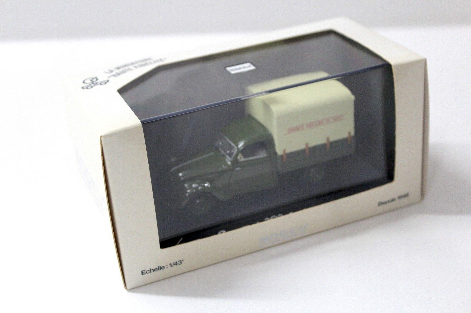 1:43 Norev Peugeot 202 Bachee Camionnette green Grands Paris