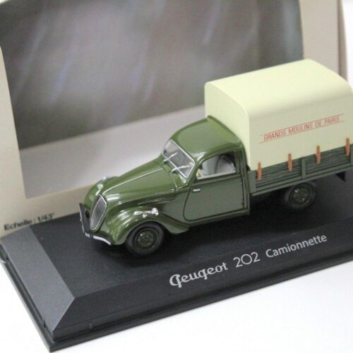1:43 Norev Peugeot 202 Bachee Camionnette green Grands Paris
