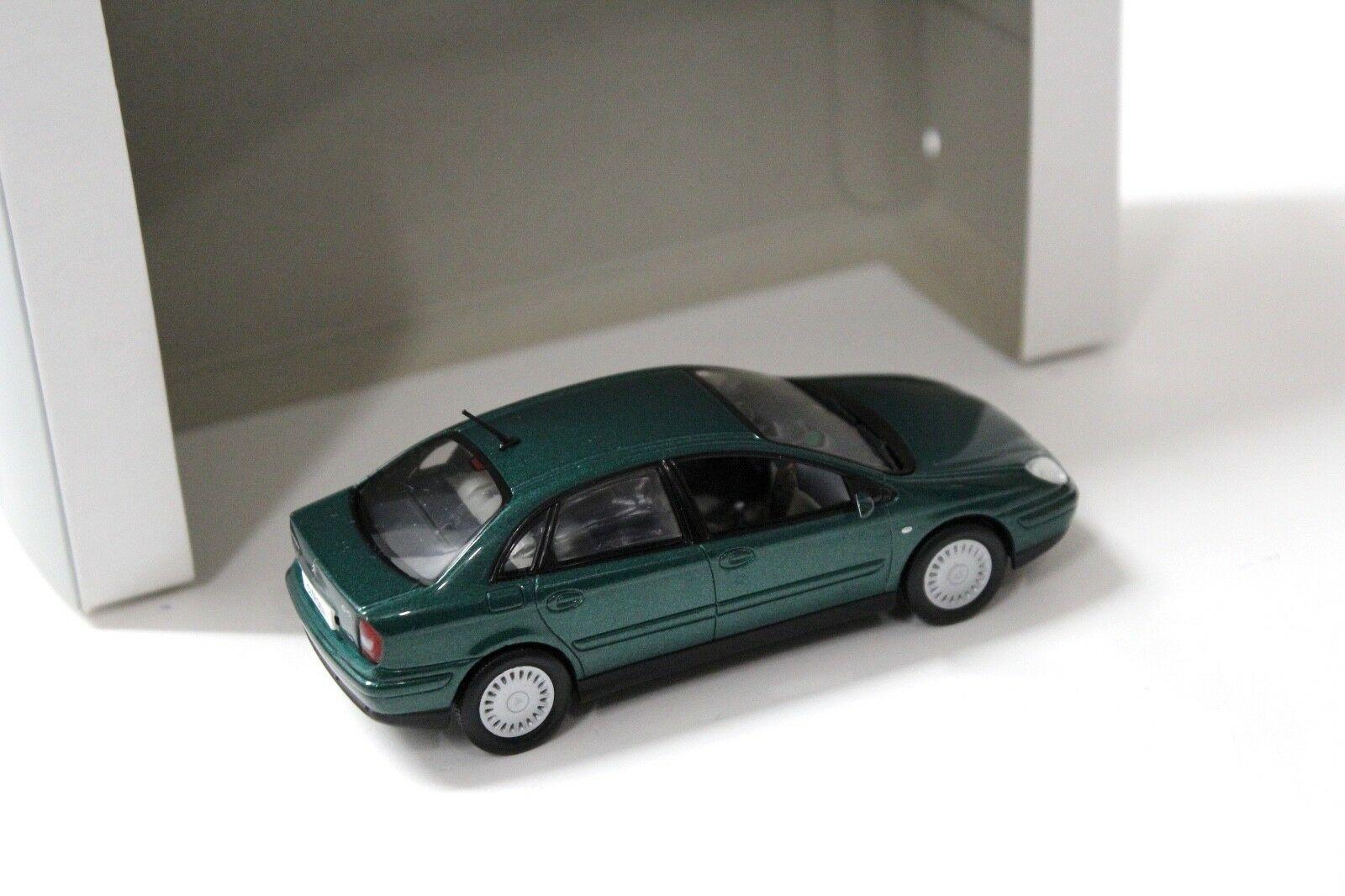 1:43 Norev Citroen C5 Sedan 2001 green DEALER VERSION