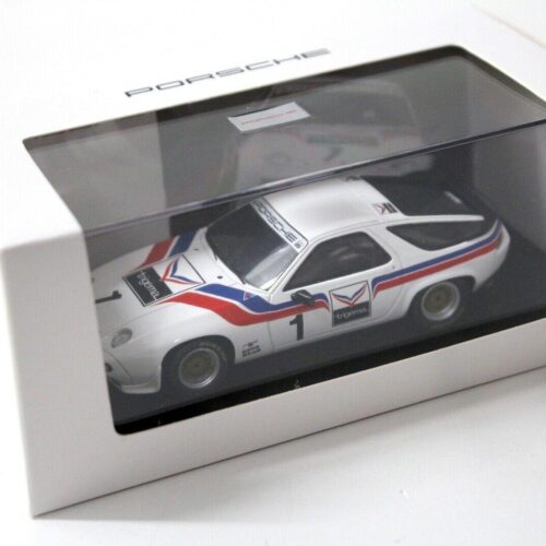 1:43 Spark Porsche 928 S Nürburgring 1983 #1 DEALER VERSION