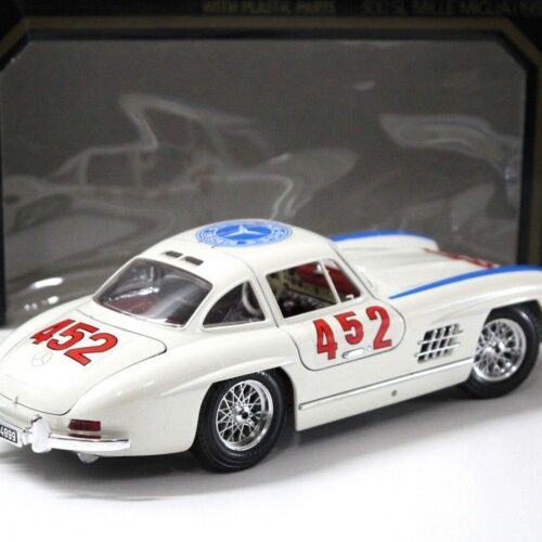 1:18 Bburago Mercedes 300SL Mille Miglia #452 white