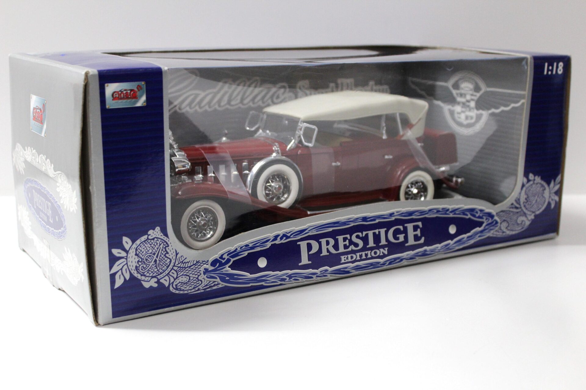 1:18 Anson 1932 Cadillac Sport Phaeton dark red/ beige roof