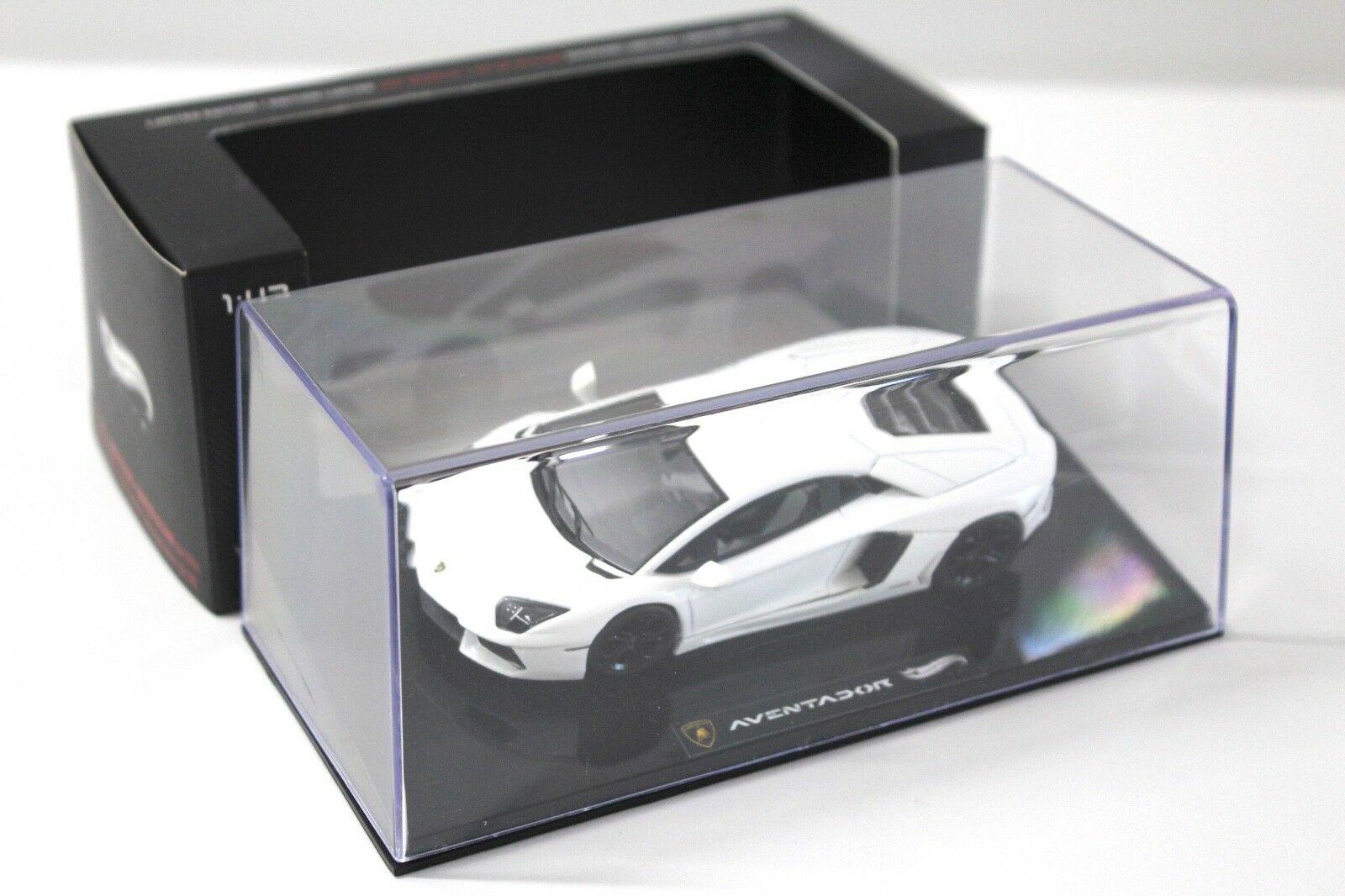 1:43 Hot Wheels Elite Lamborghini Aventador white