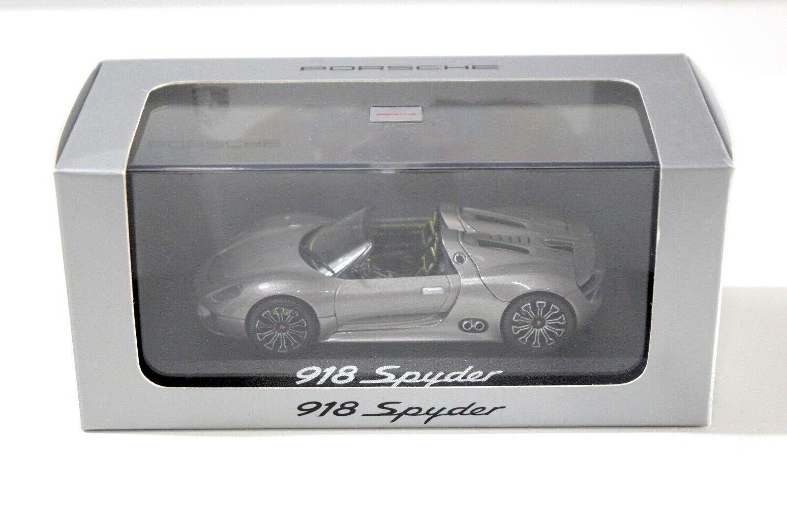 1:43 Minichamps Porsche 918 Spyder liquid-met. DEALER VERSION
