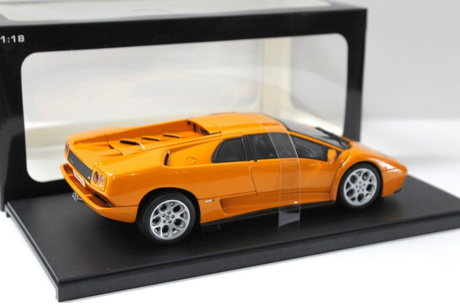 1:18 AUTOart Lamborghini Diablo 6.0 orange