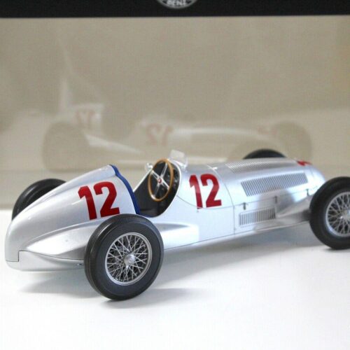 1:18 Minichamps Mercedes W125 Silberpfeil GP Deutschland DEALER VERSION