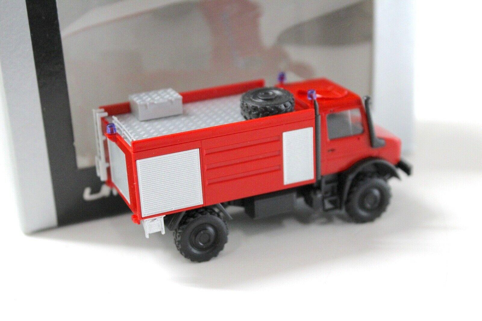 1:87 Busch Mercedes Unimog U5023 Feuerwehr red DEALER VERSION