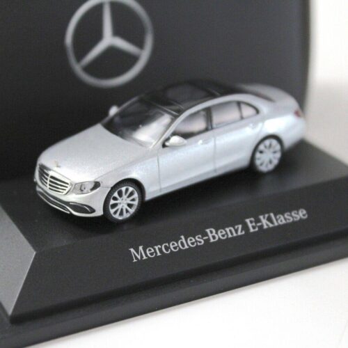 1:87 Wiking Mercedes E-Klasse W213 Sedan silver DEALER VERSION