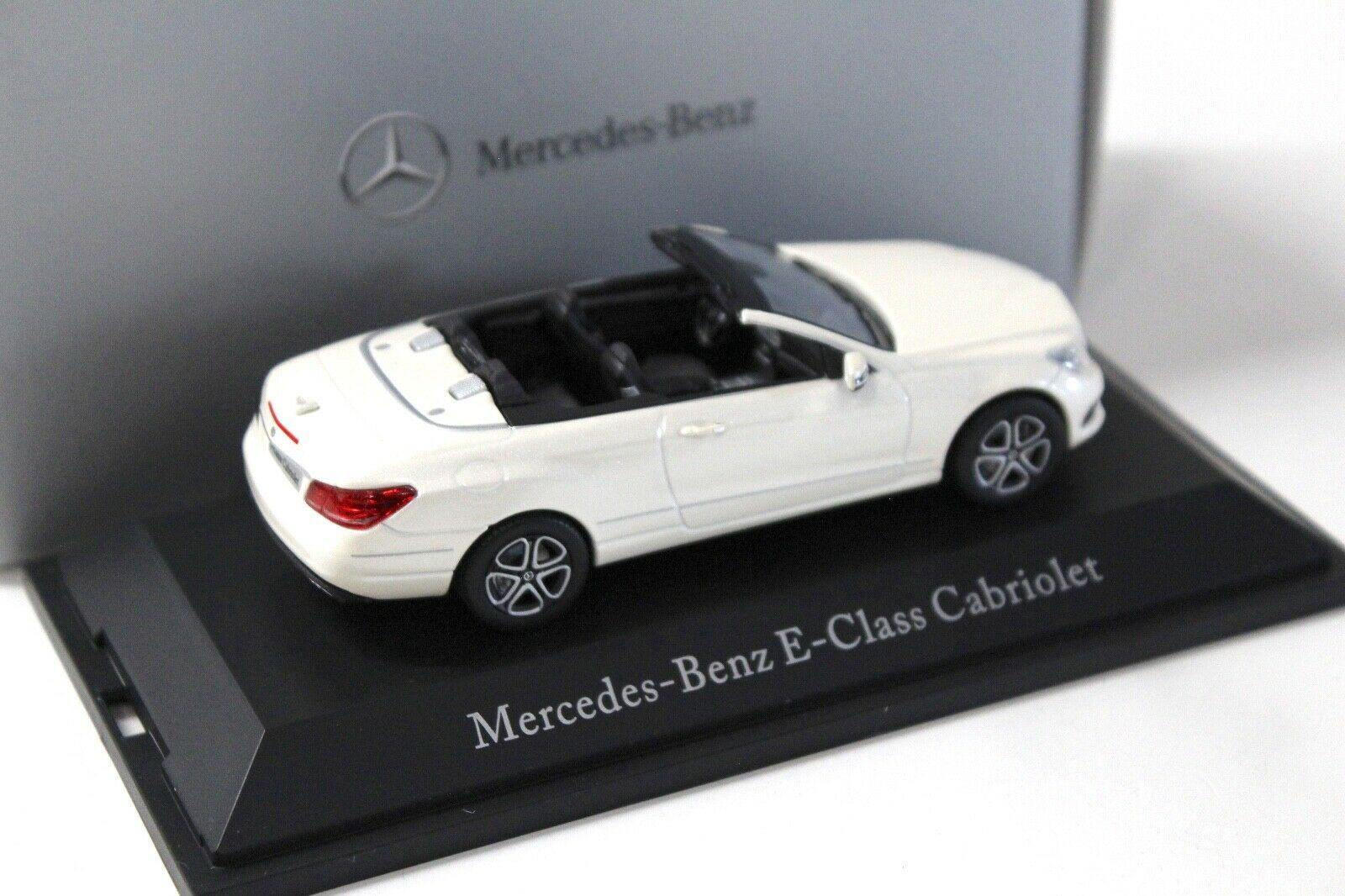 1:43 Kyosho Mercedes E-Klasse Cabriolet white DEALER VERSION