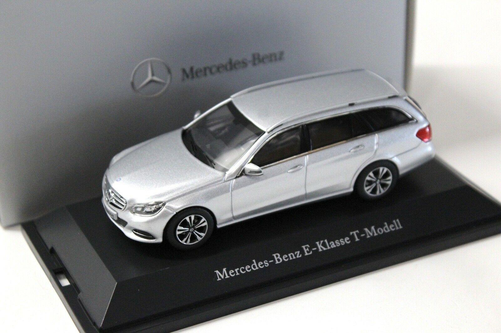 1:43 Kyosho Mercedes E-Klasse T-Modell silver DEALER VERSION