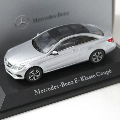 1:43 Kyosho Mercedes E-Klasse Coupe silver DEALER VERSION