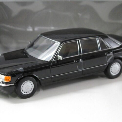 1:18 Norev Mercedes 560SEL W126 Limousine black DEALER VERSION