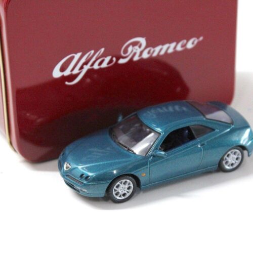 1:43 Solido Alfa Romeo GTV Coupe green + metal box