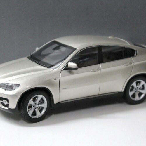 1:18 Kyosho BMW X6 Xdrive50i E71 Kaschmir silver DEALER VERSION