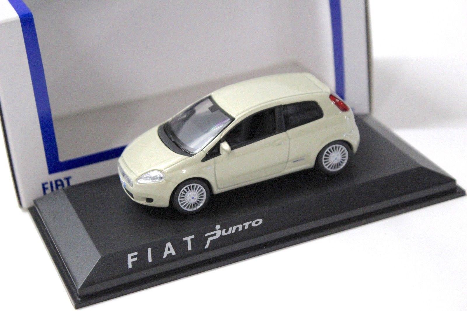 1:43 Norev Fiat Punto 2005 Sand beige