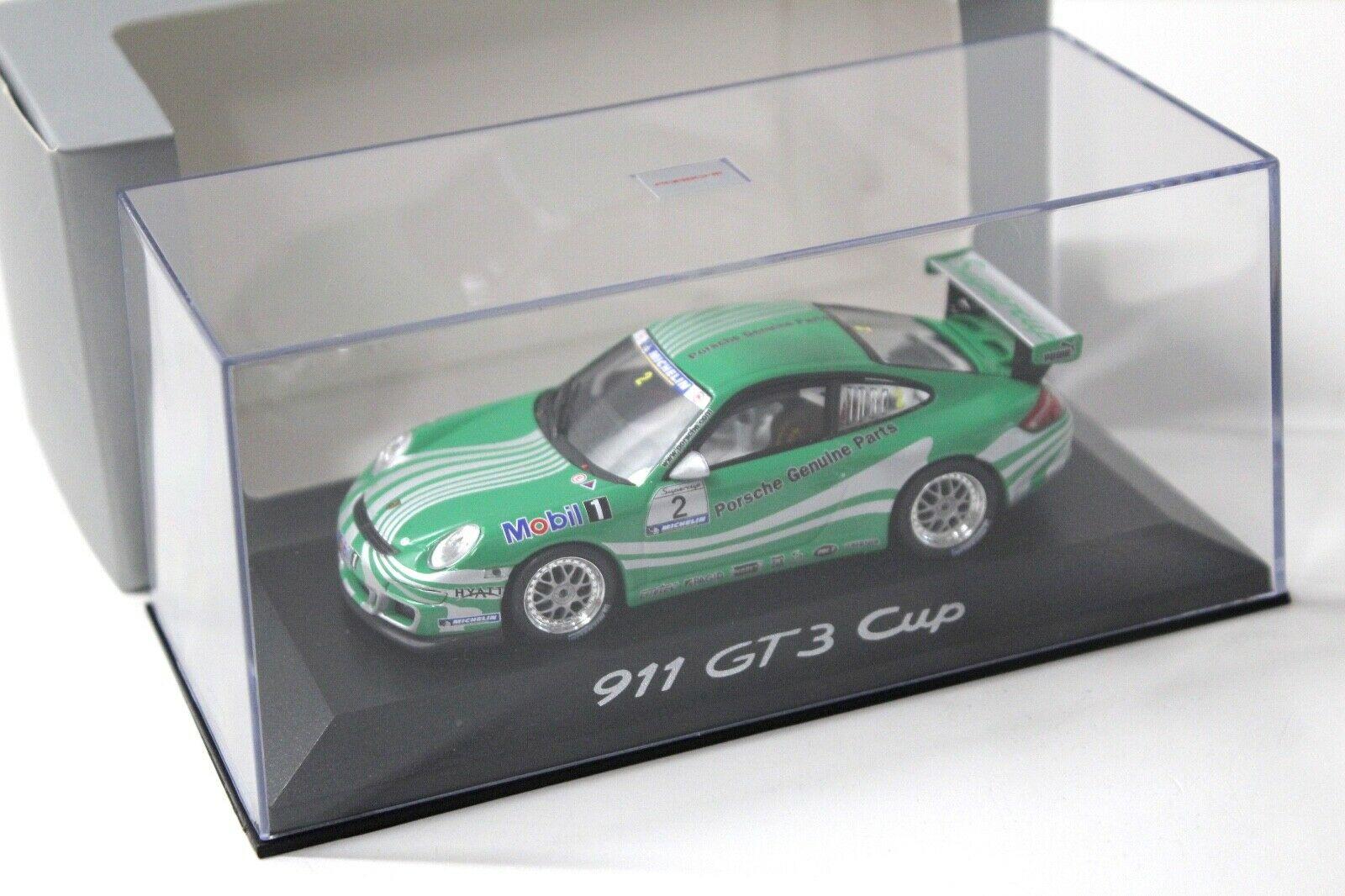 1:43 Minichamps Porsche 911 GT3 CUP Mobil1 #2 green DEALER VERSION