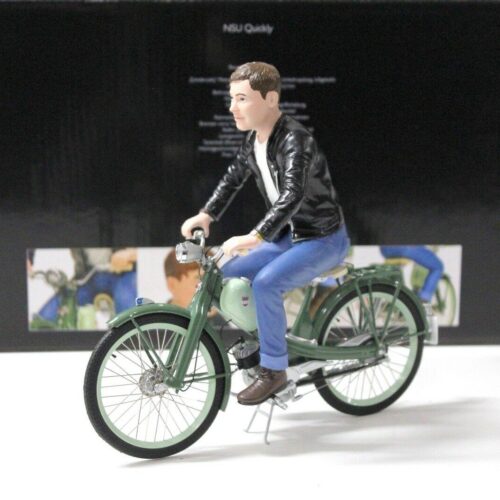 1:10 Schuco NSU Quickly green mit Fahrerfigur